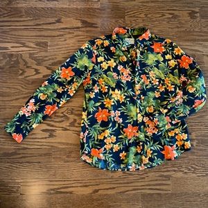 American Eagle long sleeve button down floral